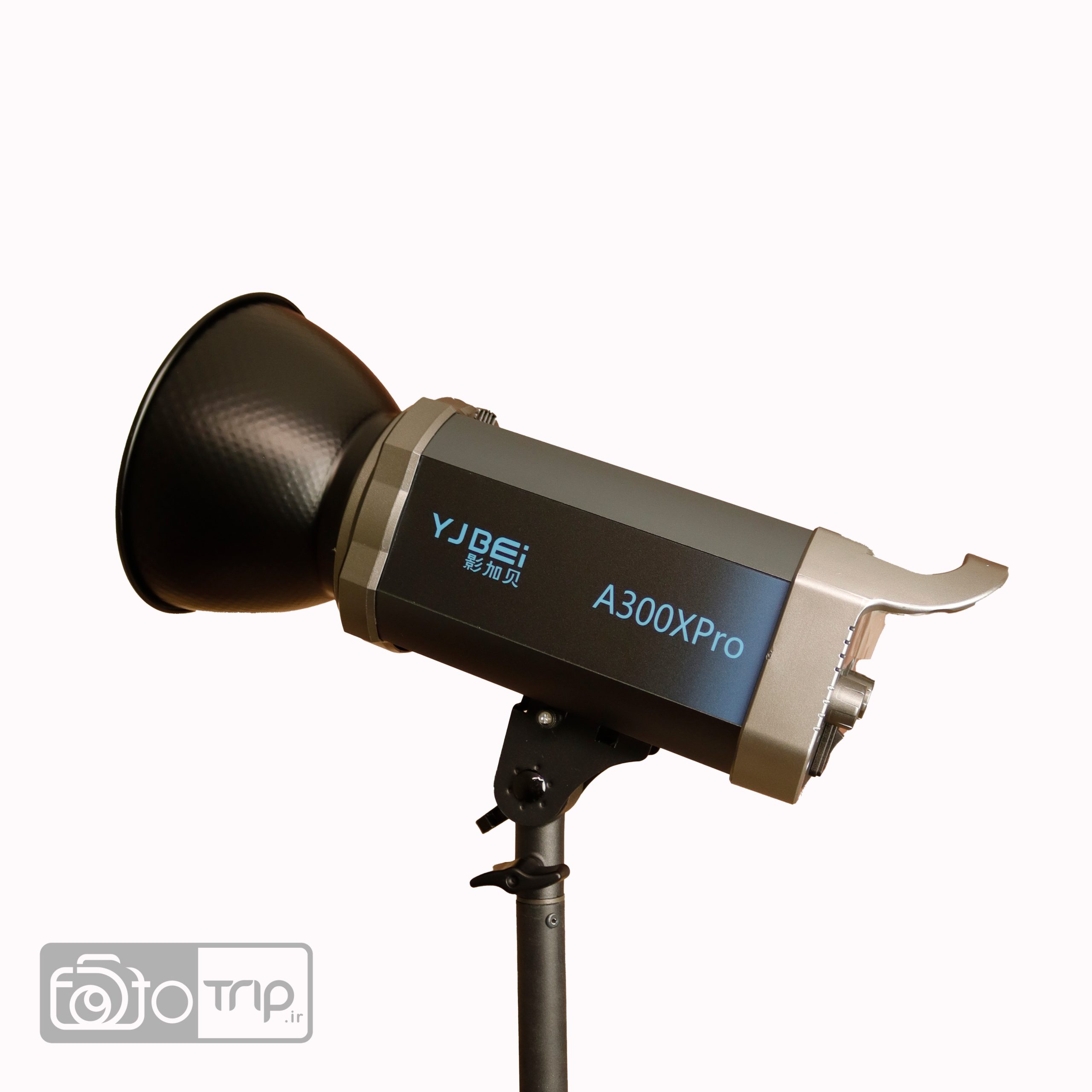 02 منبع نور استدیویی مدل A300PRO - Image 1